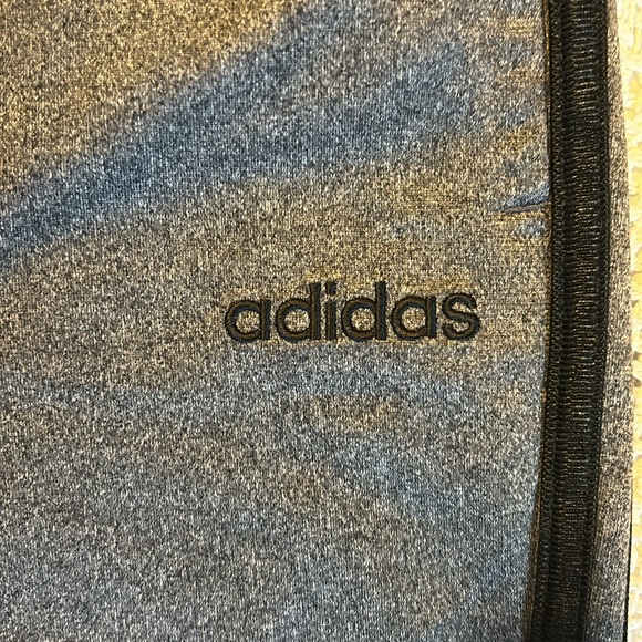 Adidas jogger (like new) - Picture 2 of 5